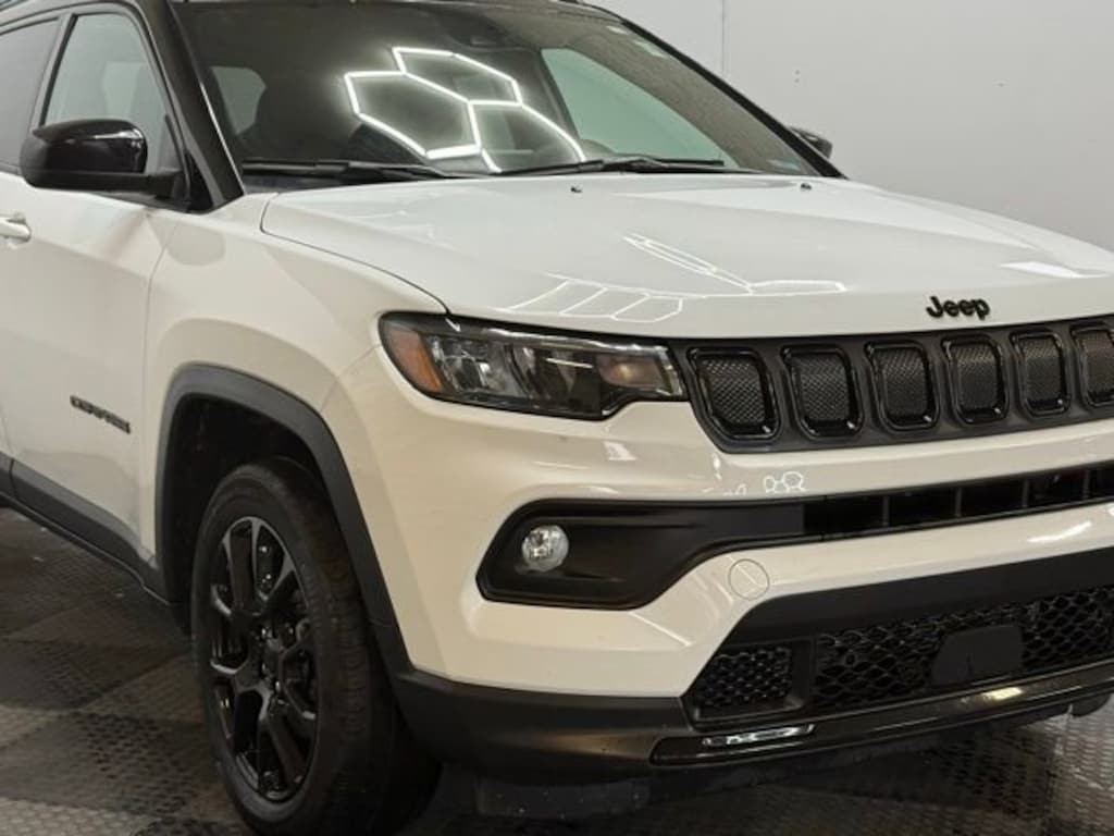 Used 2022 Jeep Compass Latitude SUV