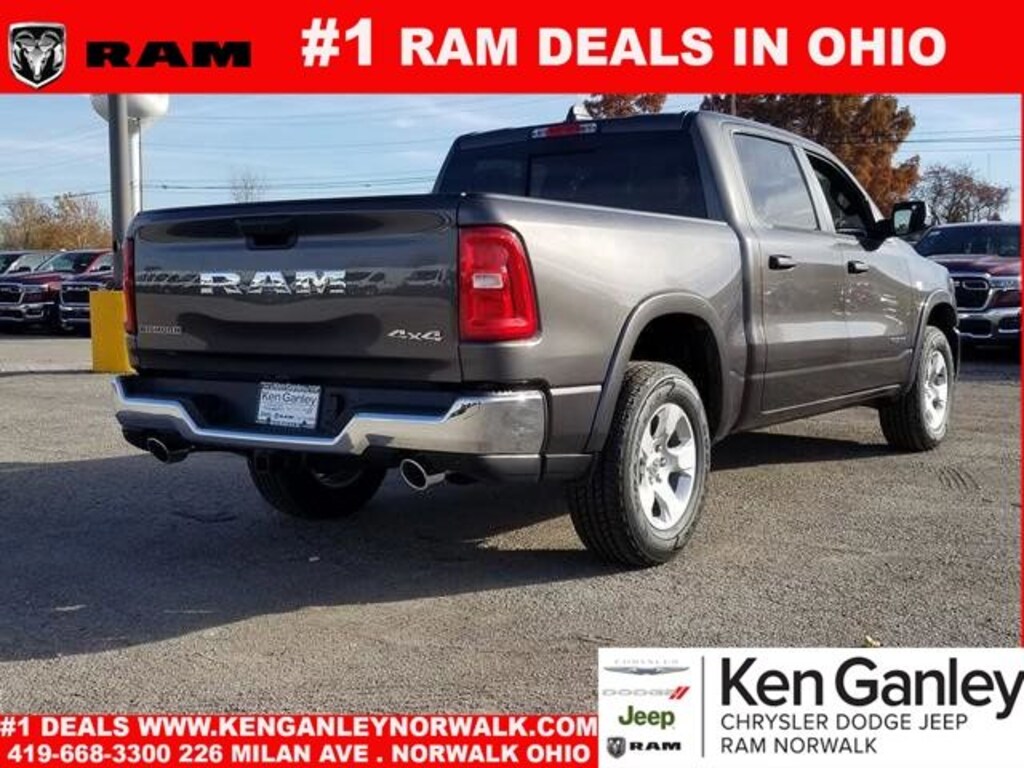 New 2026 Ram 1500 BIG HORN CREW CAB 4X4 5'7 BOX Pickup