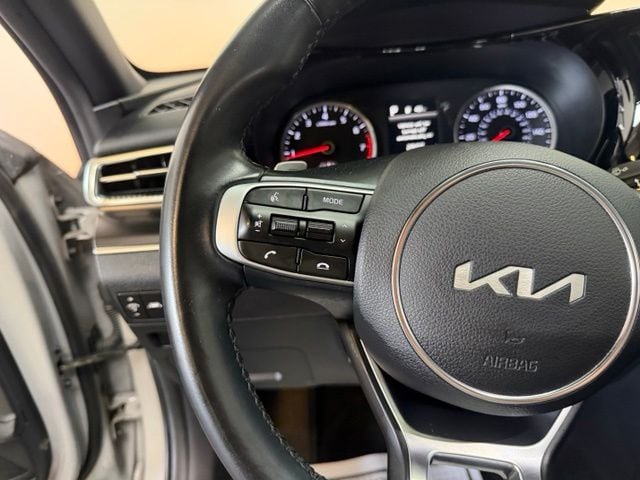 2024 Kia K5 GT - Photo 18