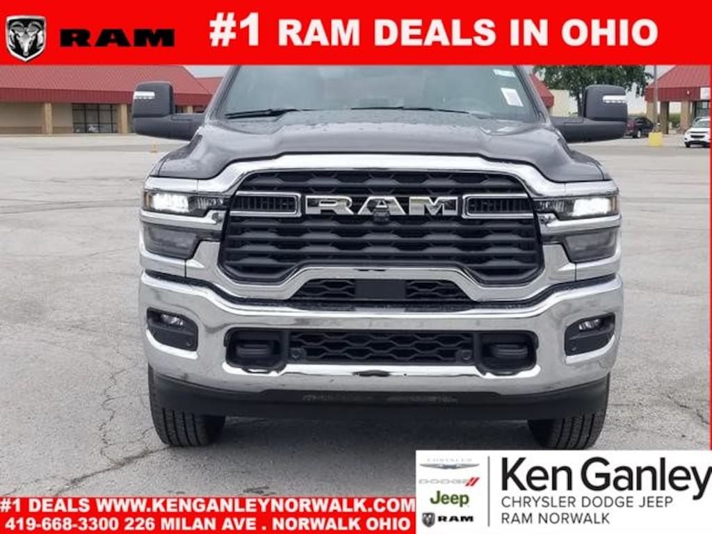 New 2026 Ram 2500 BIG HORN CREW CAB 4X4 6'4 BOX Pickup