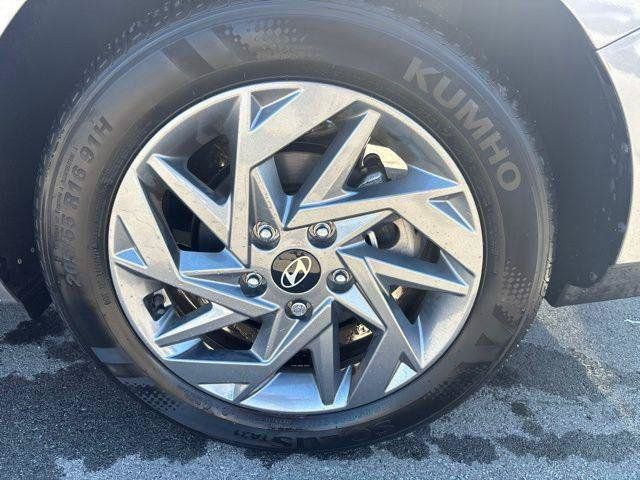 2024 Hyundai Elantra SEL - Photo 6