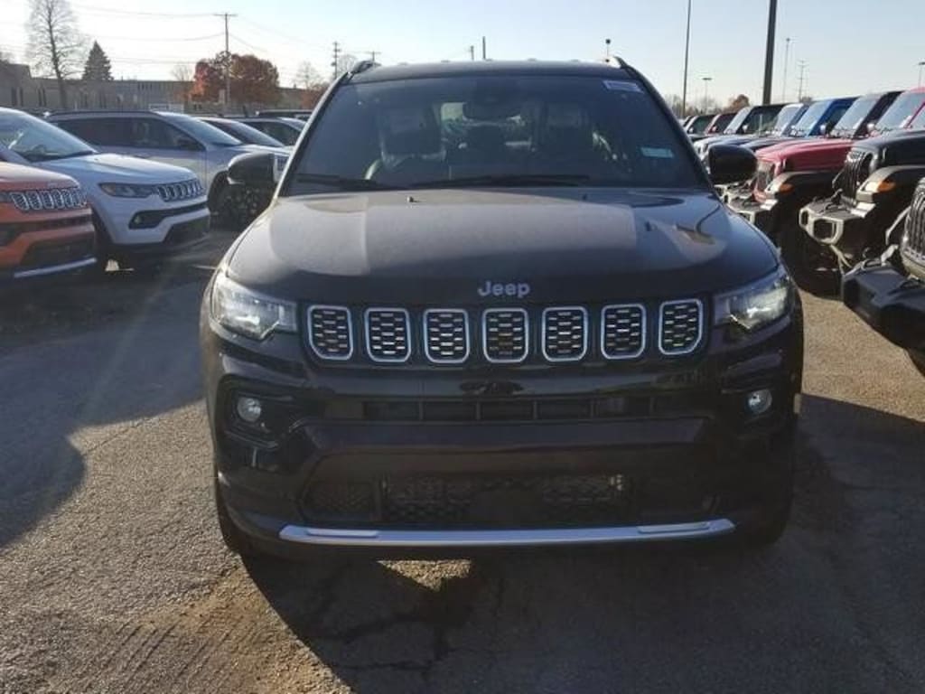 New 2026 Jeep Compass LIMITED 4X4 Sport Utility