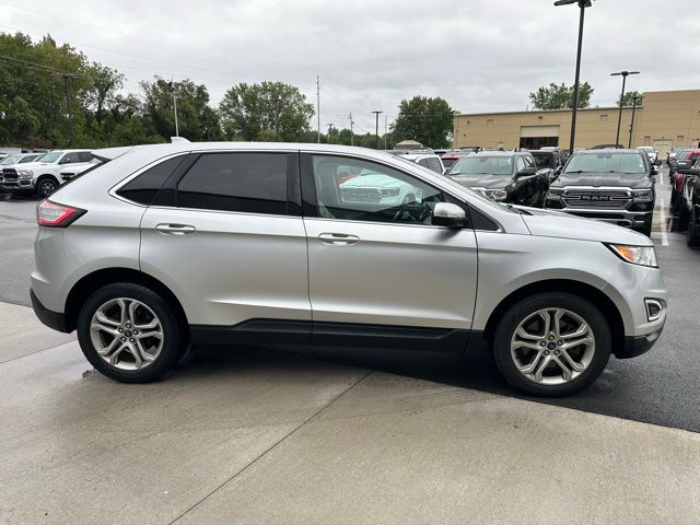 2016 Ford Edge Titanium photo 4