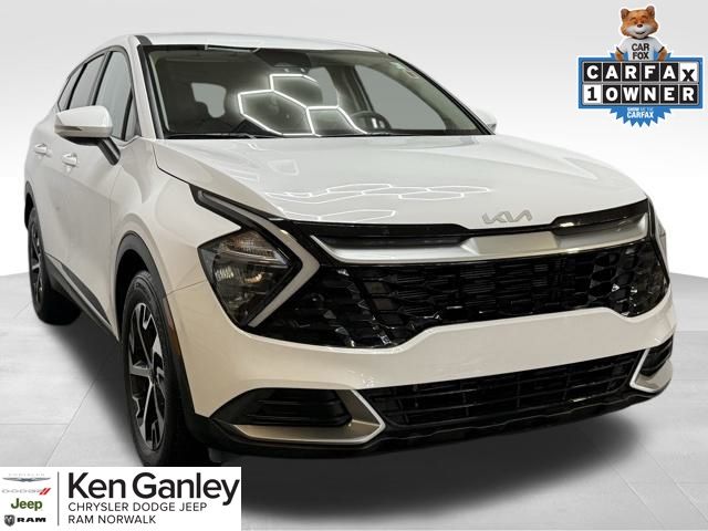 2023 Kia Sportage EX's photo