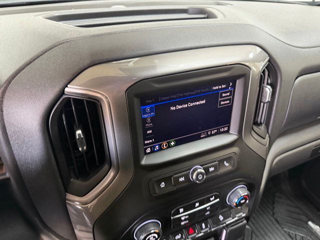 2025 Chevrolet Silverado 1500 Custom - Photo 26