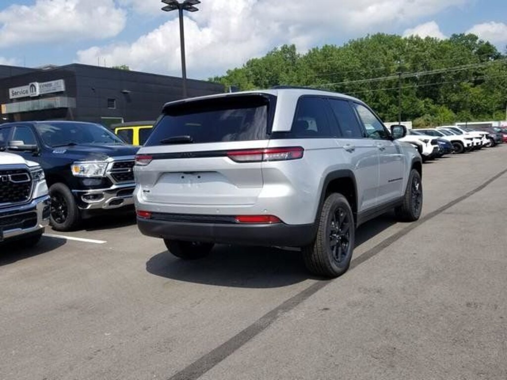 New 2025 Jeep Grand Cherokee ALTITUDE X 4X4 Sport Utility