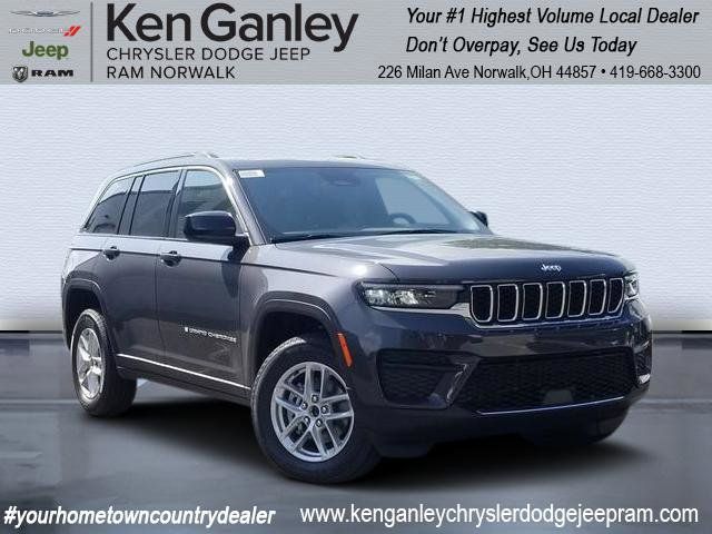2025 Jeep Grand Cherokee Laredo's photo