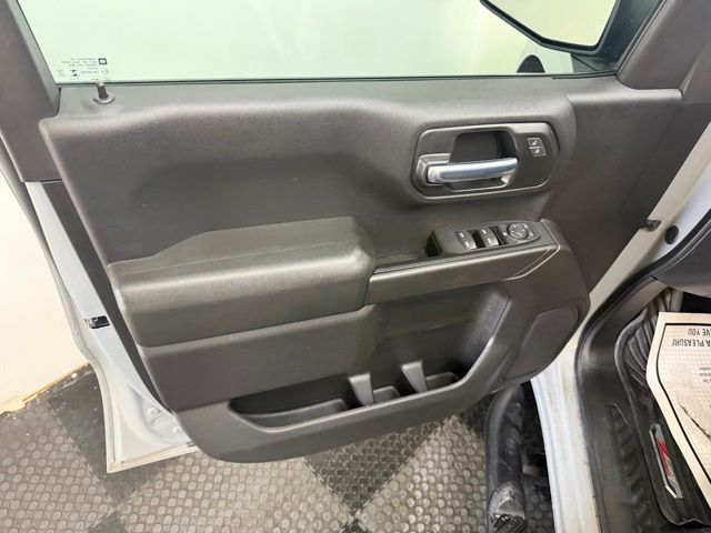 2025 Chevrolet Silverado 1500 Custom - Photo 23