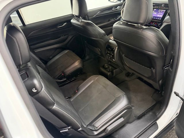 2023 Jeep Grand Cherokee L Altitude - Photo 33