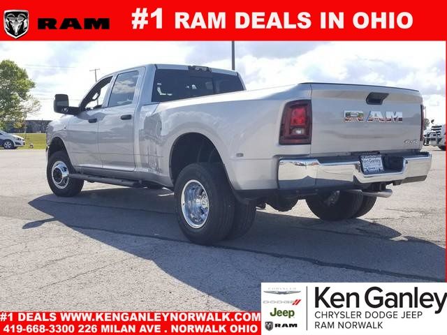 2026 RAM 3500 Tradesman - Photo 8
