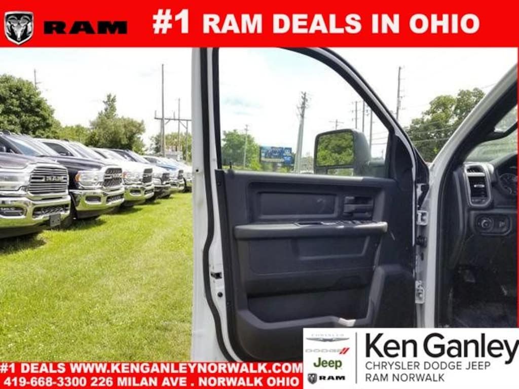 New 2024 Ram 2500 TRADESMAN CREW CAB 4X4 6'4 BOX Pickup