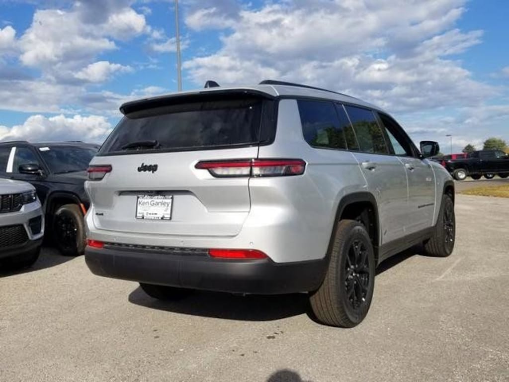 New 2025 Jeep Grand Cherokee L ALTITUDE X 4X4 Sport Utility