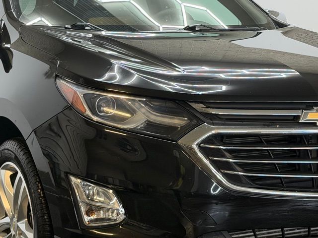 2018 Chevrolet Equinox Premier photo 2