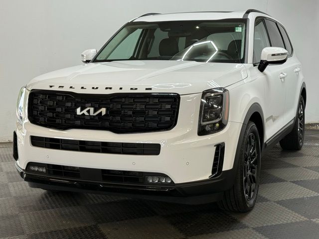 2022 Kia Telluride SX photo 3