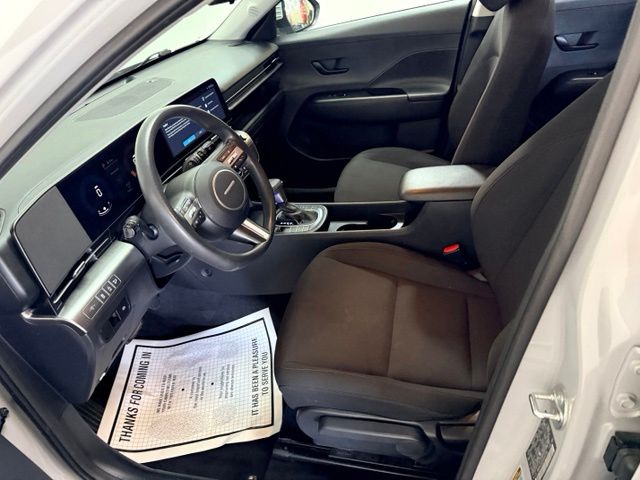 2024 Hyundai Kona SE - Photo 19