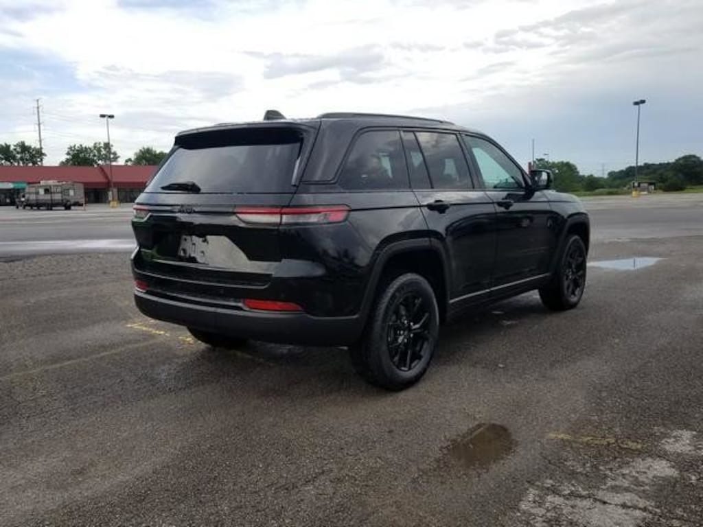New 2025 Jeep Grand Cherokee ALTITUDE X 4X4 Sport Utility
