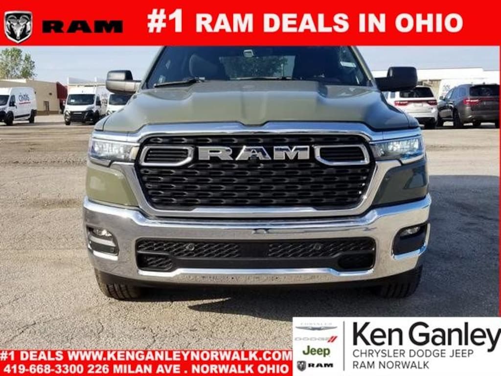 New 2025 Ram 1500 BIG HORN CREW CAB 4X4 5'7 BOX Pickup