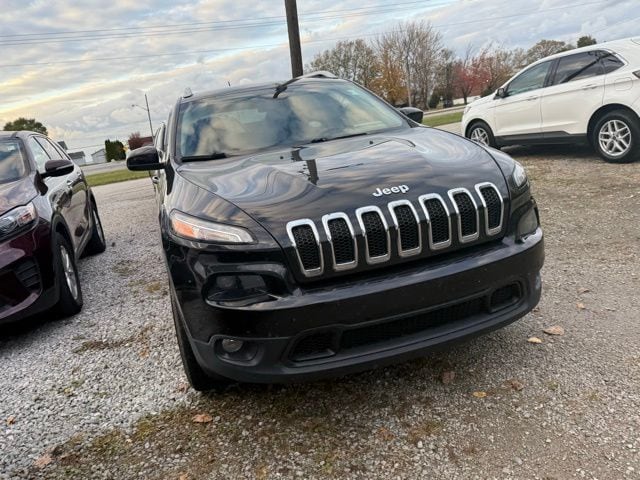 Used 2015 Jeep Cherokee Latitude with VIN 1C4PJMCB7FW687533 for sale in Norwalk, OH