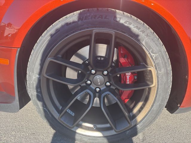 2020 Dodge Challenger SRT8 Hellcat Redeye Widebody photo 2