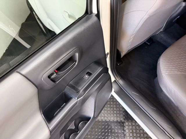 2023 Toyota Tacoma SR - Photo 32