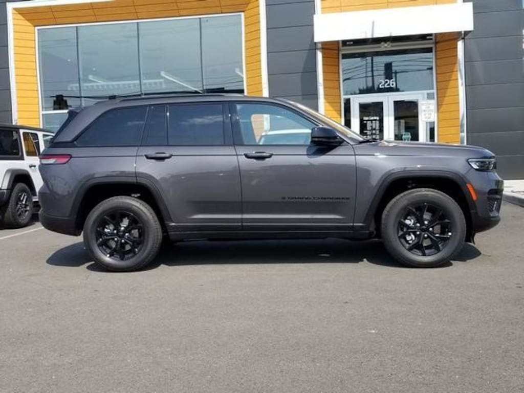 New 2025 Jeep Grand Cherokee ALTITUDE X 4X4 Sport Utility