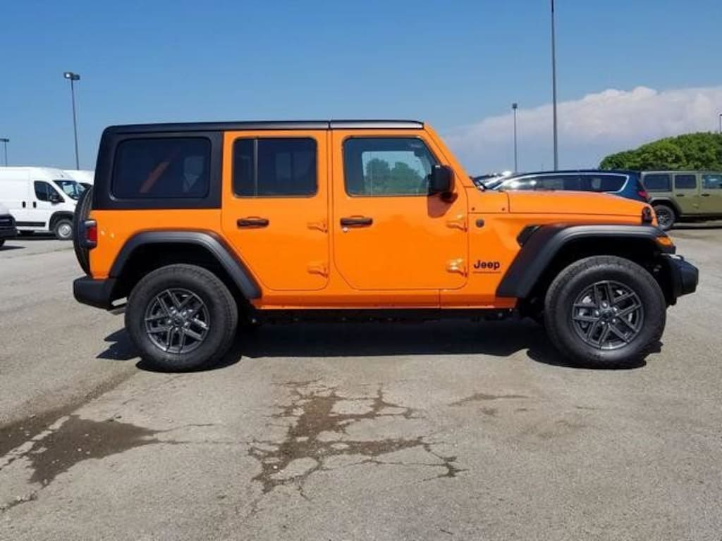 New 2025 Jeep Wrangler 4-DOOR SPORT S Sport Utility
