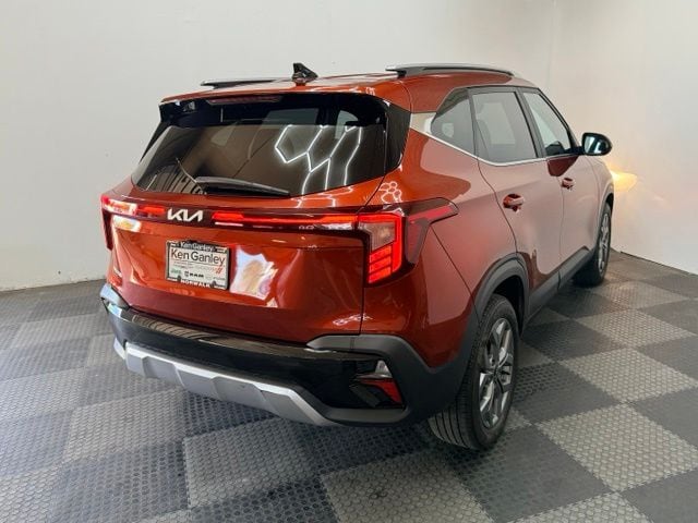 2024 Kia Seltos S - Photo 10