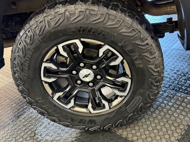 2023 Chevrolet Silverado 1500 ZR2 - Photo 14