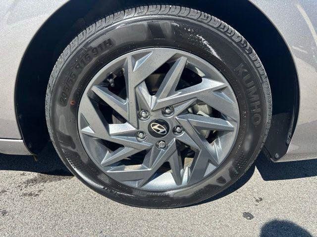 2024 Hyundai Elantra SEL - Photo 14