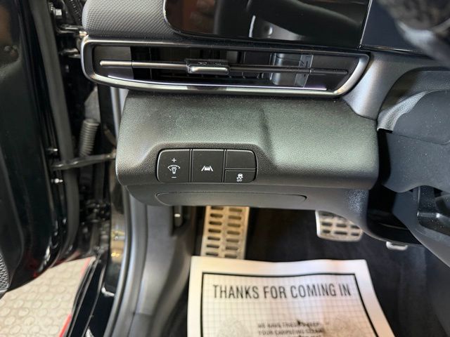 2023 Hyundai Elantra N - Photo 18