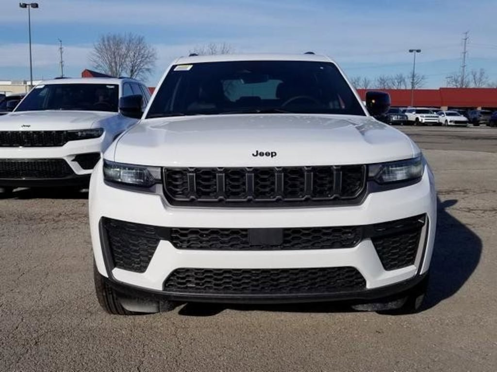 New 2026 Jeep Grand Cherokee ALTITUDE 4X4 Sport Utility