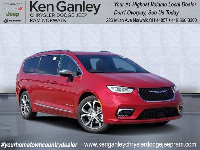 2026 Chrysler Pacifica Pinnacle's photo