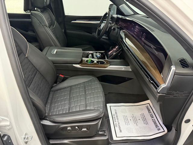 2025 Cadillac Escalade Sport Platinum - Photo 38