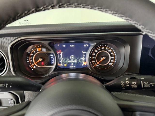 2025 Jeep Wrangler 4-Door Rubicon - Photo 24