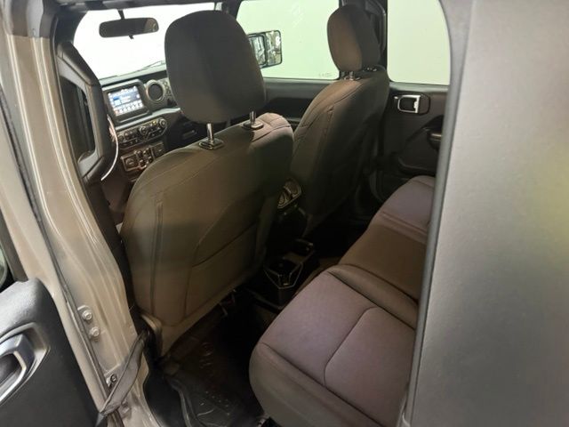 2021 Jeep Gladiator WILLYS - Photo 31
