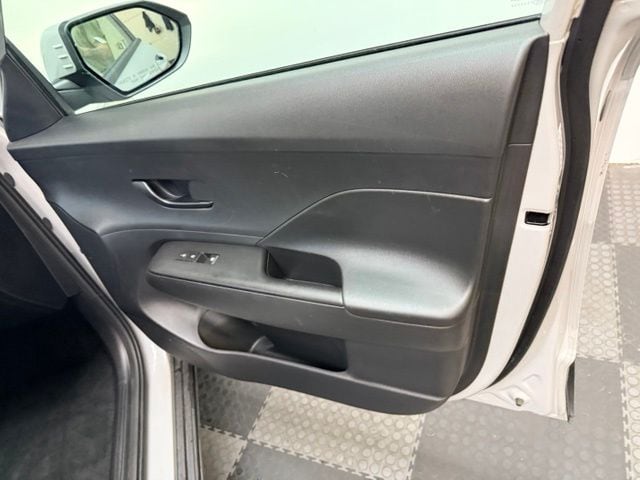 2024 Hyundai Kona SE - Photo 39