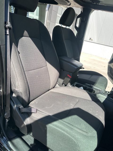 2023 Jeep Wrangler 4-Door Sport - Photo 29