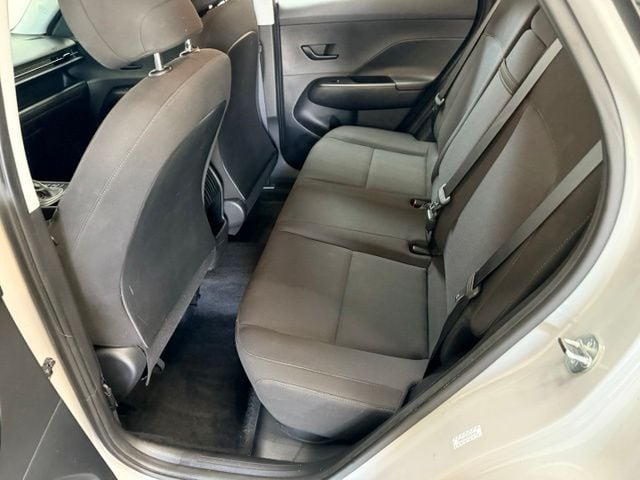 2024 Hyundai Kona SE - Photo 33