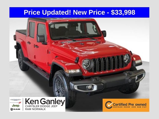 2024 Jeep Gladiator Sport S's photo