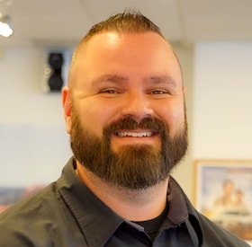 Staff member Mike Morency from ID_35ae15b5ea39
