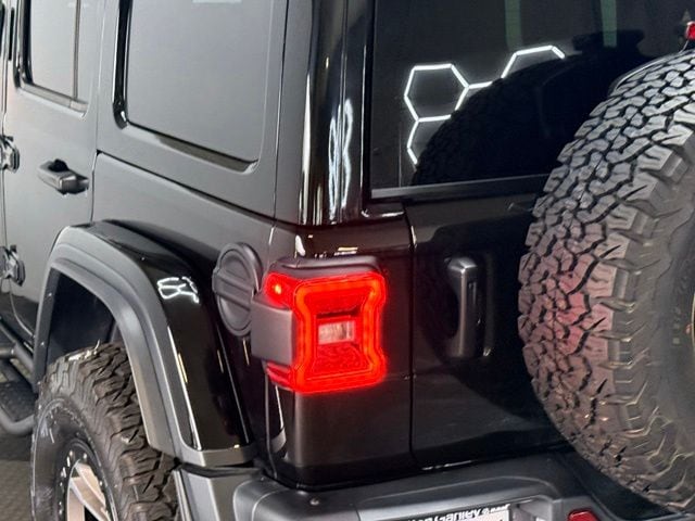 2024 Jeep Wrangler 4-Door Rubicon 392 - Photo 10