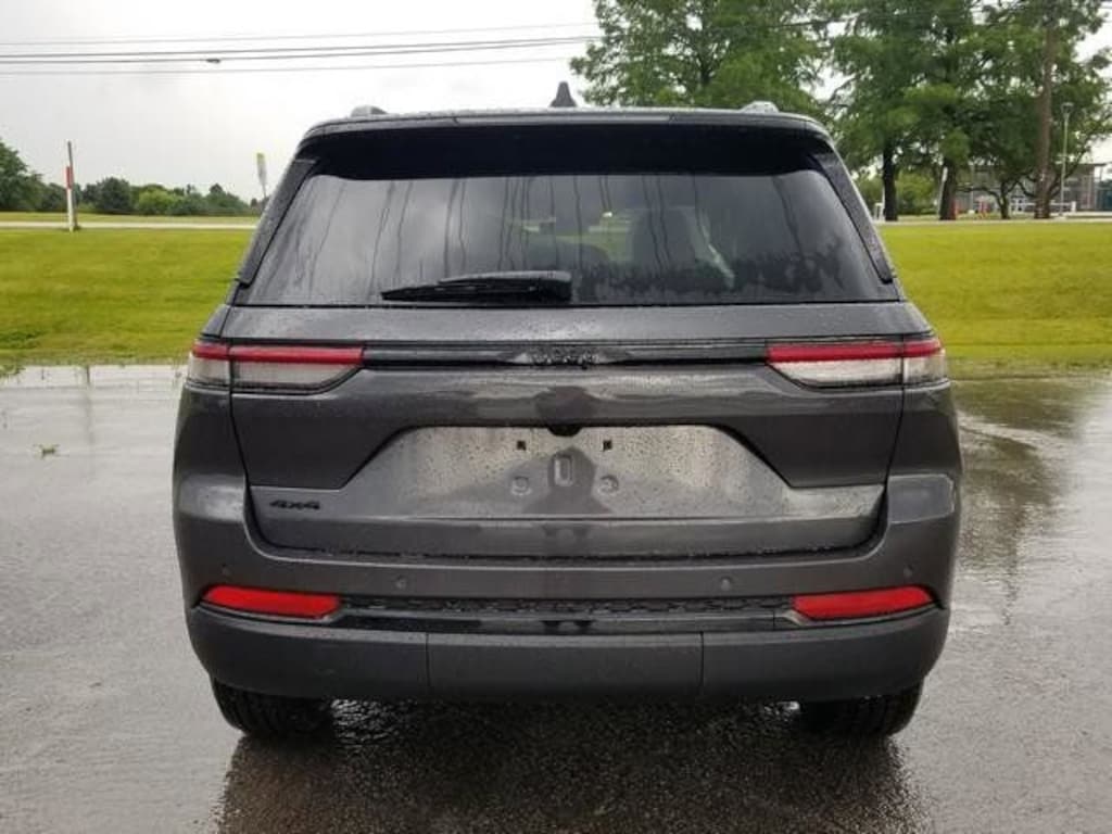New 2025 Jeep Grand Cherokee ALTITUDE X 4X4 Sport Utility