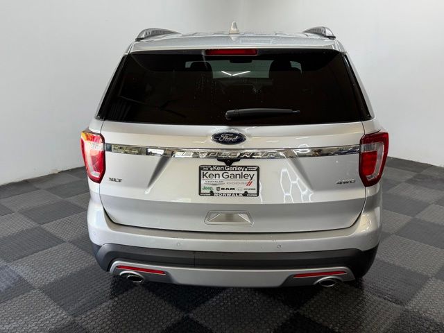 2017 Ford Explorer XLT - Photo 9
