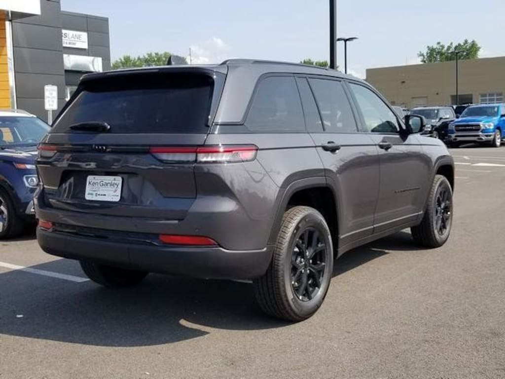 New 2025 Jeep Grand Cherokee ALTITUDE X 4X4 Sport Utility