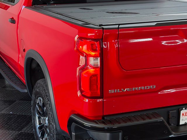 2023 Chevrolet Silverado 1500 ZR2 - Photo 9