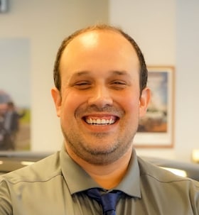 Staff member Jon Fraley from ID_35ae15b5ea39