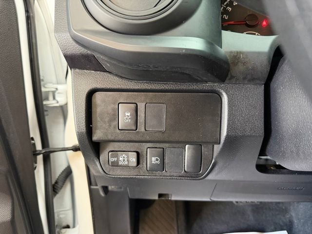 2023 Toyota Tacoma SR - Photo 18