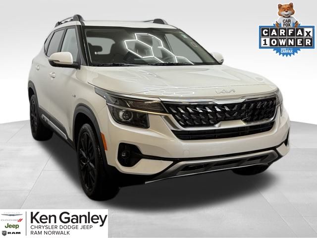 2023 Kia Seltos Nightfall's photo