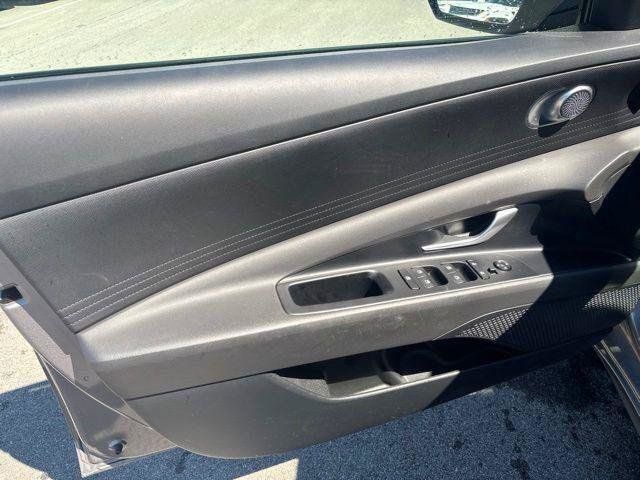 2024 Hyundai Elantra SEL - Photo 18