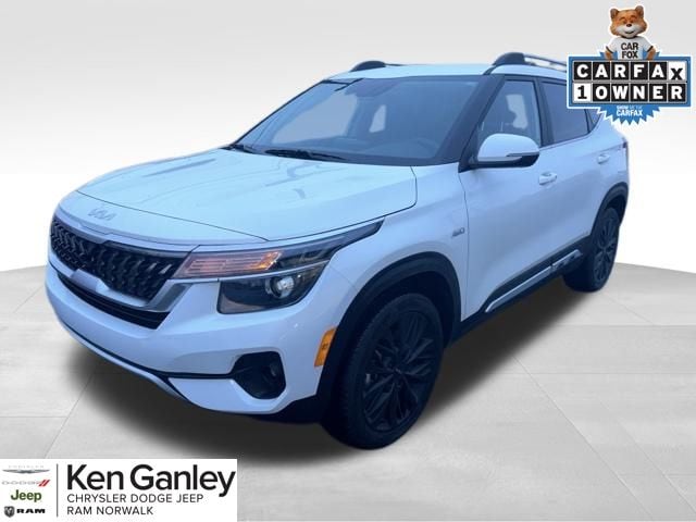 2023 Kia Seltos Nightfall's photo